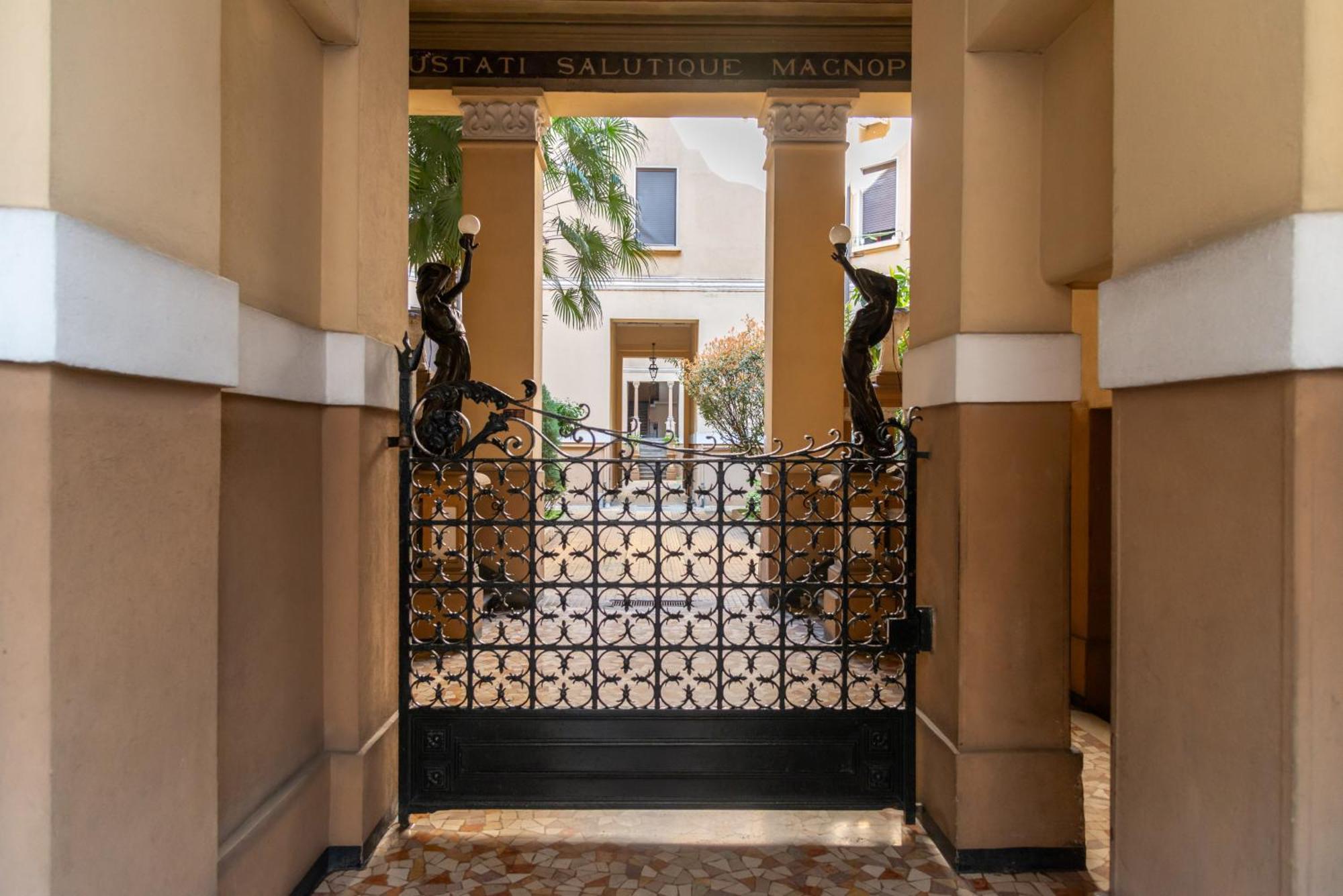 Life Is Beautiful Porta Romana Apartment Milano Esterno foto