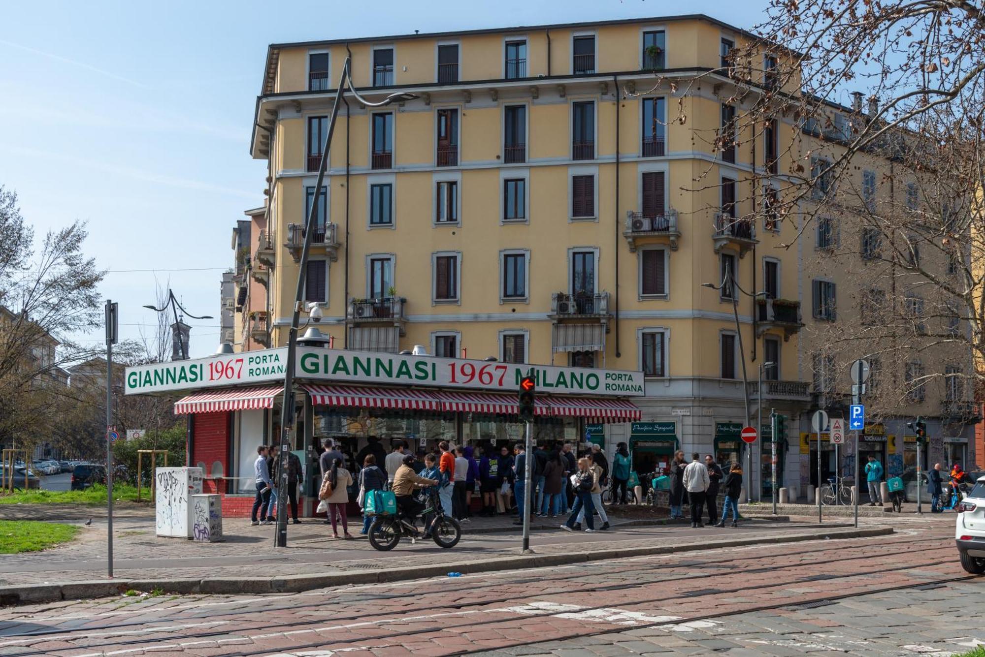 Life Is Beautiful Porta Romana Apartment Milano Esterno foto